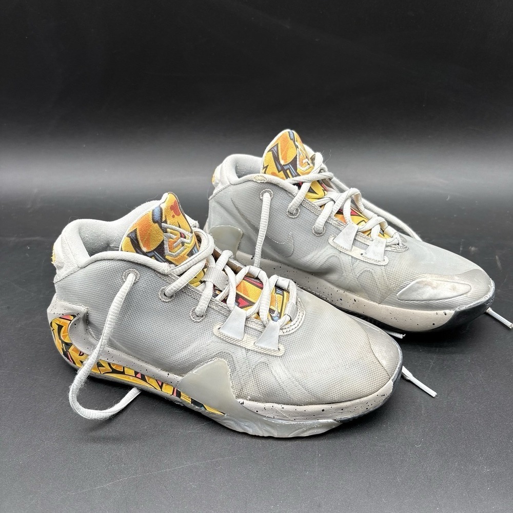 Nike Freak 1 BQ5633-006 Youth Gray Graffiti Basketball Shoes Size 4Y